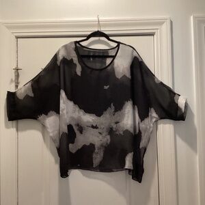 BATWING CHIFFON TOP